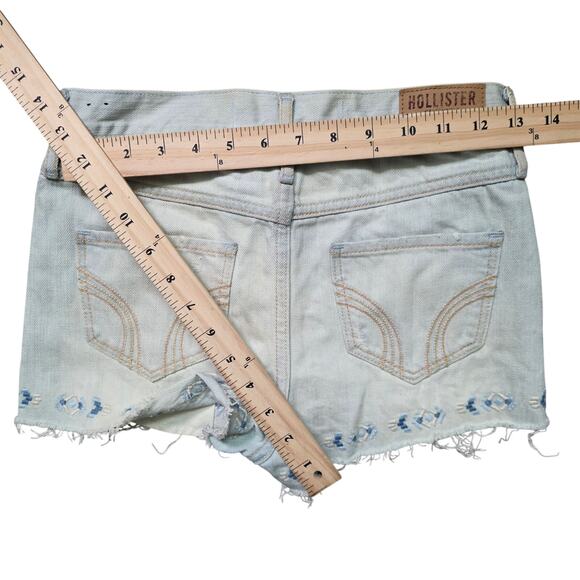 Hollister Cut Off Shorts Women 0/24 Olive Distressed Denim - Picture 6 of 7